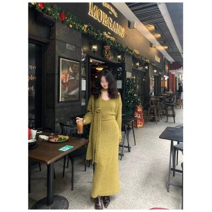 Homemade design drapery Hong Kong style retro fall and winter lazy wind temperament Slim casual knit three-piece suit female